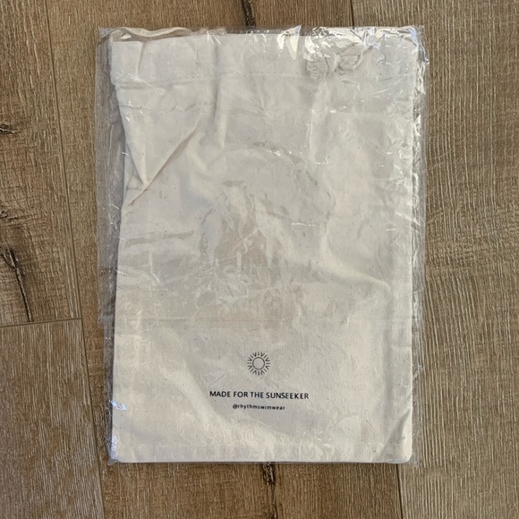 NWT! Rhythm Drawstring Bag - Picture 3 of 6